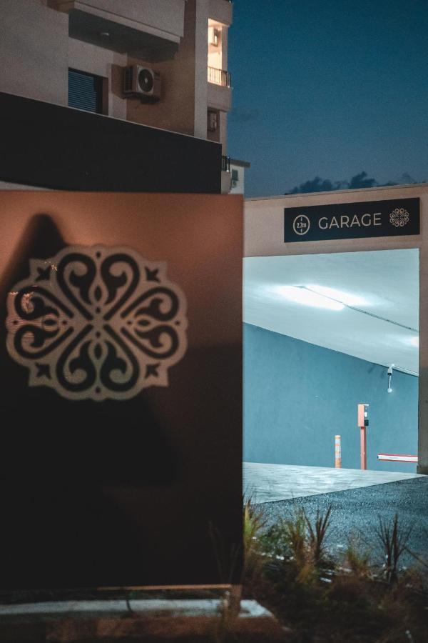 Signum Hotel Podgorica Ngoại thất bức ảnh