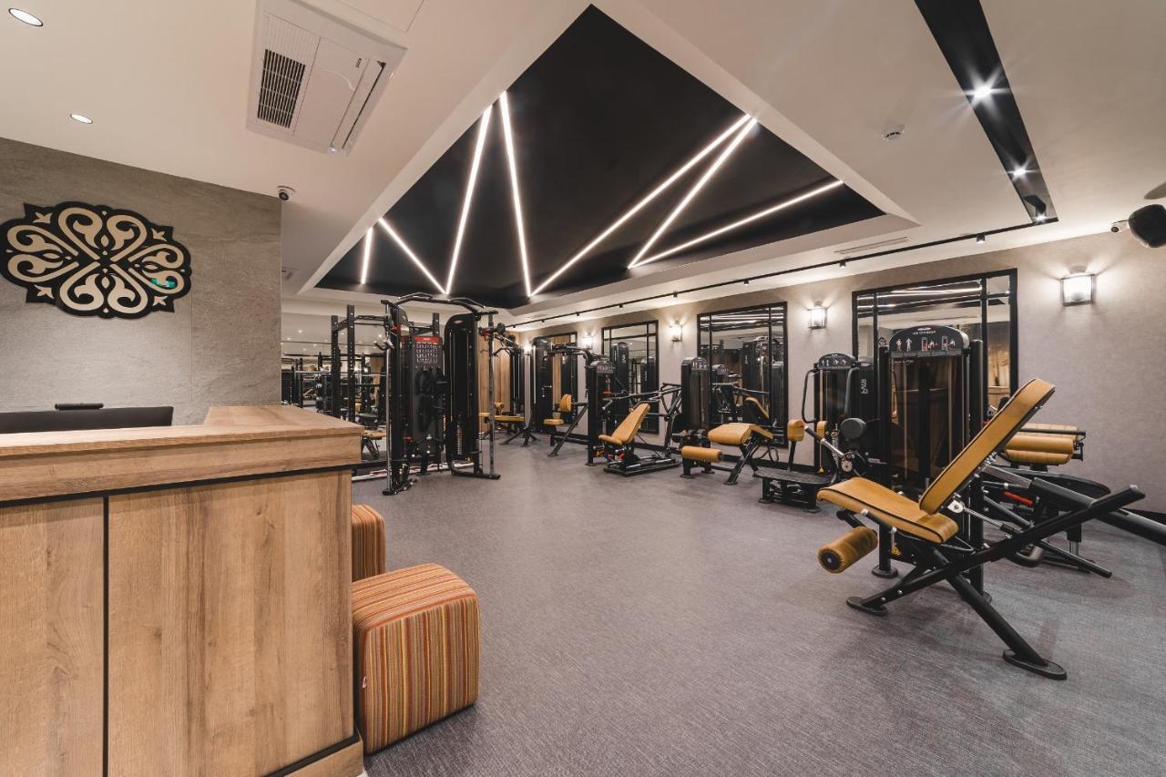 Signum Hotel Podgorica Ngoại thất bức ảnh