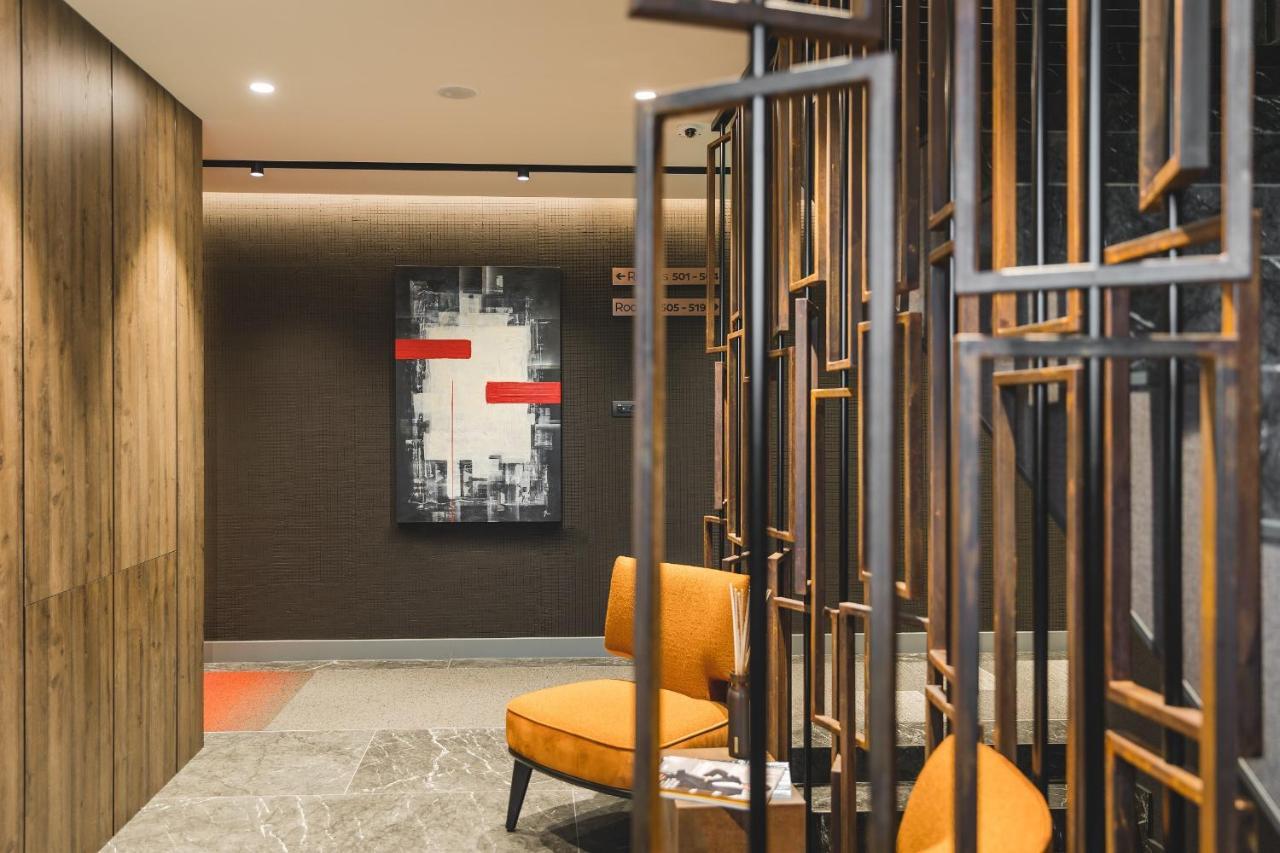 Signum Hotel Podgorica Ngoại thất bức ảnh