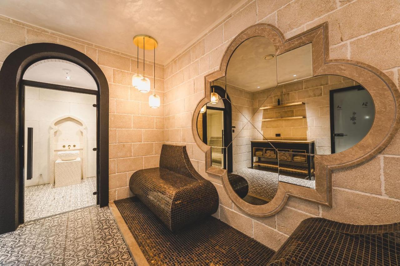 Signum Hotel Podgorica Ngoại thất bức ảnh