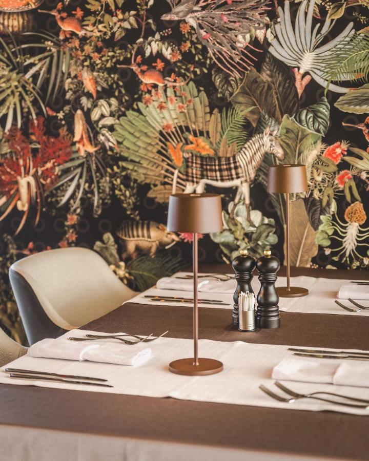 Signum Hotel Podgorica Ngoại thất bức ảnh