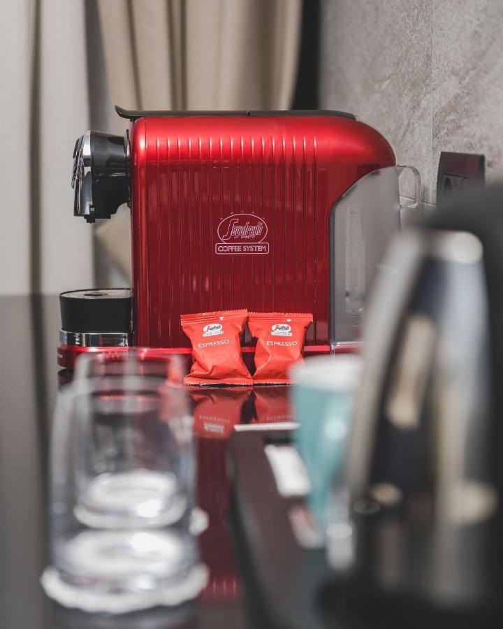 Signum Hotel Podgorica Ngoại thất bức ảnh
