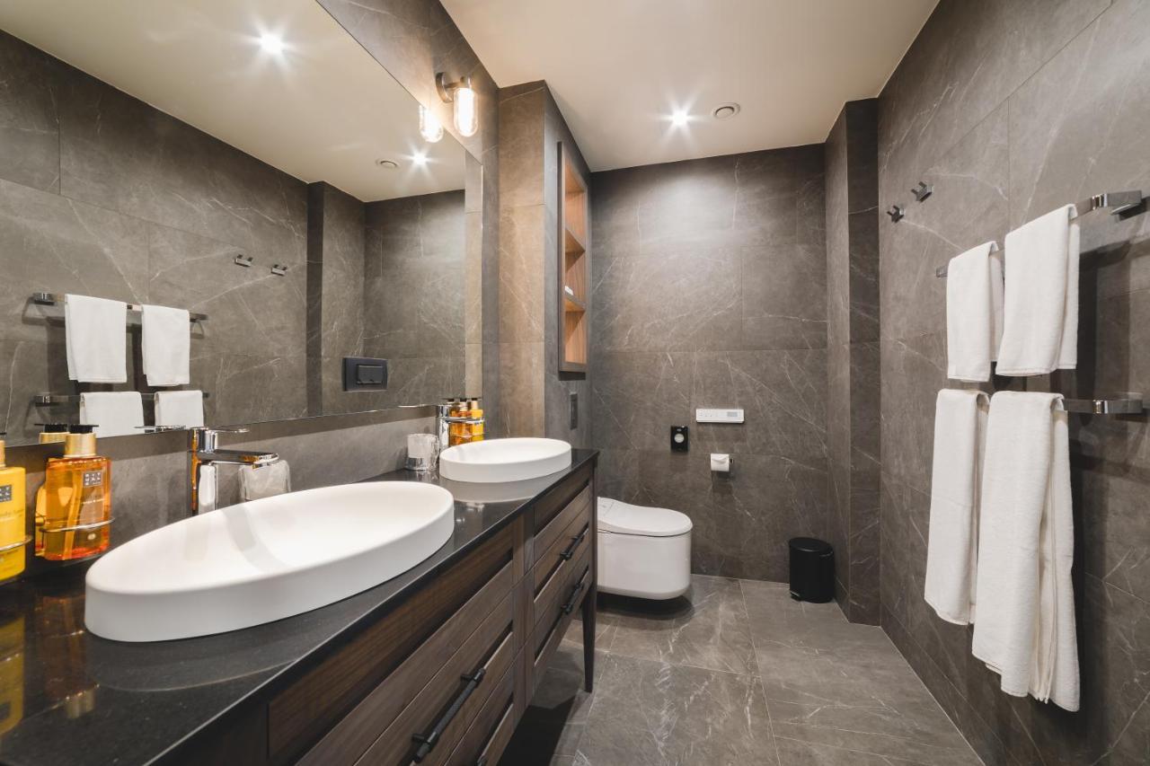 Signum Hotel Podgorica Ngoại thất bức ảnh